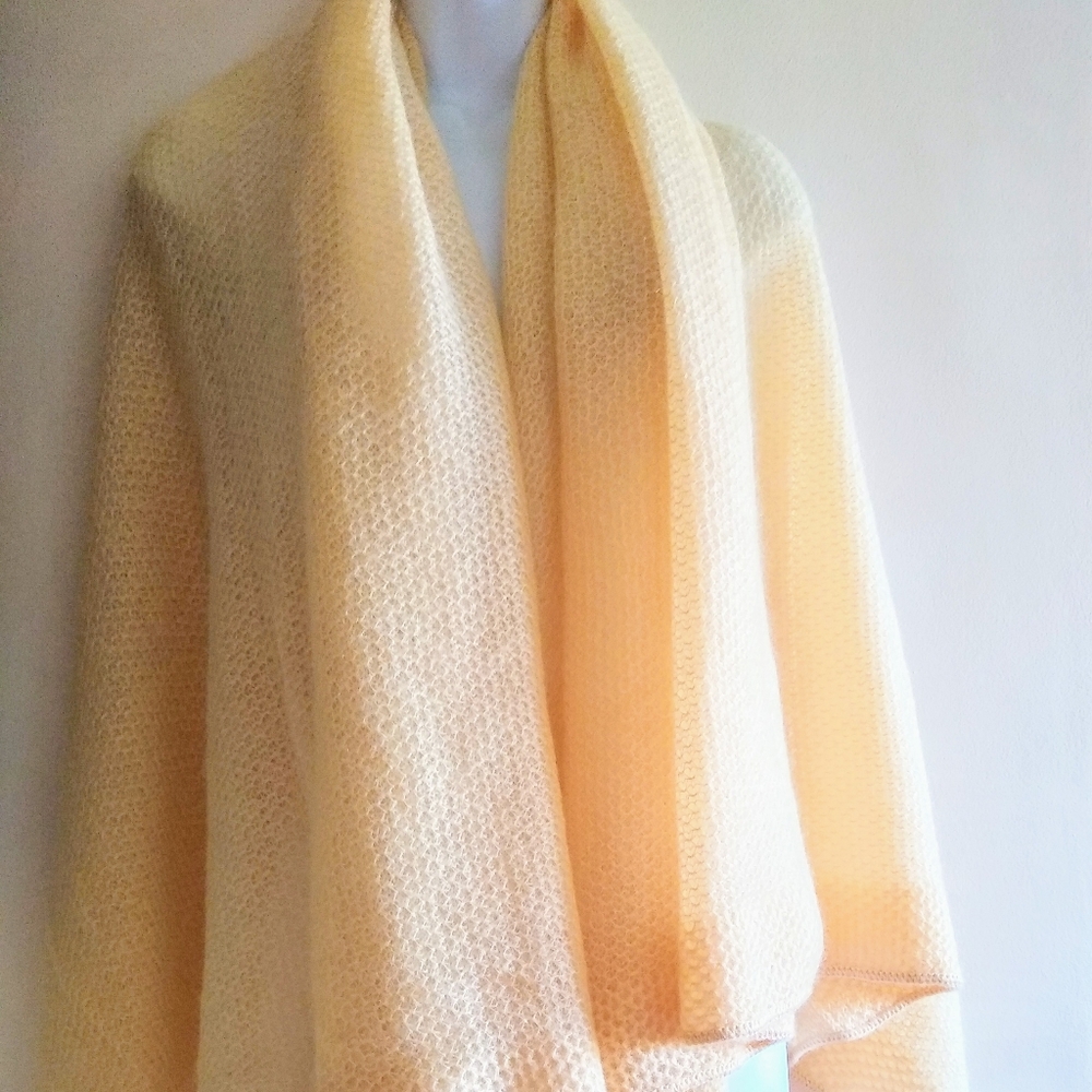 Lightweight-N-Ultra Soft!   Retro 90s Shawl Wrap! '